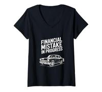 Femme Une drôle d'erreur financière dans Progress Vintage Car T-Shirt avec Col en V