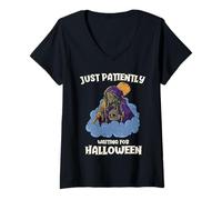 Femme Une sorcière laide Attend patiemment Halloween T-Shirt avec Col en V
