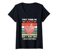 Femme Vintage They Think Im Crazy But I Just Like Crochet Lover T-Shirt avec Col en V