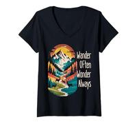 Femme Wander Often Wonder Always Mountain Lover Nature Camp Randonnée T-Shirt avec Col en V