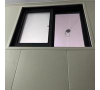 Fenêtre coulissante pour poulailler, battant verrouillable avec cadre en aluminium et verre dépoli, idéal pour cloison et remplacement de la maison