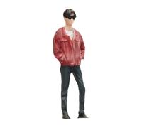 Fenteer Figurine Miniature de Garçon Statue Réaliste Décoration de Maquette Modèle Réduit de Collection en Résine Fine Convenable pour Les Projets de Bricolag, Manteau Rouge