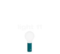 Fermob Aplô Lampe rechargeable LED acapulco bleu Ce luminaire comporte des modules à LED prémontés de classes énergétiques A A++, A+, A