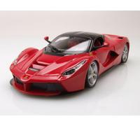 Bburago - Ferrari LaFerrari Rossa, Voiture Miniature à l'échelle 1:24, réplique détaillée de l'hypercar Italienne, Coffre ouvrant, Licence Officielle Ferrari, âge recommandé 3+ Ans