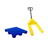 FewNvWa Accessoire pour Maquette de Chariot Miniature, Atelier de Diorama, échelle 1/18, Mini-transpalette, élément de Décor en PP, Convient Aux Collectionneu, Jaune avec Palette