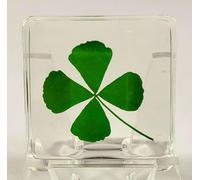 Figurine de 38 mm représentant un véritable trèfle à quatre feuilles en résine Lucite cristalline. Pièce « Feuille porte-bonheur » pour la Saint-Patrick, collection de cadeaux et de bricolage pour la