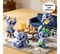 Figurine Disney Stitch Série À Tes Côtés Boîte Aveugle, Esthétique INS, Sculpture Exquise & Couleur Vive, Étagère de Bureau, Cadeau d'Anniversaire Idéal, Matériau PVC (1 PC Livraison Aléatoire) Taille