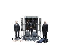 Figurine MMS236 - DC Comics - The Dark Knight - Batman Armory With Bruce Wayne And Alfred Pennyworth