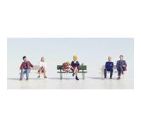 Figurines TT « assises »