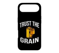 Film Photographer Analog Camera Trust The Grain Coque pour iPhone Air