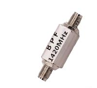 Filtre passe-bande 1420 MHz pour radioastronomie | Pour connecteur SMA | Faible perte d'insertion ≤ 1,8 dB | Rejet de 48 dB | Boîtier compact en aluminium | Design bidirectionnel pour (coque en
