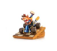 First4Figures Statuette en résine Crash Team Racing Nitro-Fueled (Crash en kart) 31 cm