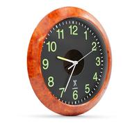 Fishtec - Horloge Murale Solaire Look Bois - Radio-Pilotée Recharge en Intérieur - Grands Chiffres Phosphorescents - Mise A L'Heure Automatique Heure Ete/Hiver - Pile AA Rechargeable Incluse Ø30