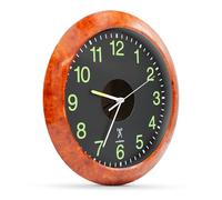FISHTEC Horloge Murale Solaire Radio Pilotée Look Bois Ø 30 cm | Chiffres phosphorescents, heure précise automatique, lecture nuit pour salon cuisine, cadre imitation robuste en plastique