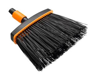 Fiskars Balai d'extérieur, Tête d'outil QuikFit, Largeur: 26 cm | Poils en polypropylène, Noir/Orange, QuikFit, 1001415