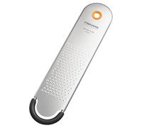 Fiskars Functional Form Râpe Extra Fine, Râpe à Zeste pour Zeste de Citron, Gingembre et Chocolat, Protège-Lame, Lame en Acier Inoxydable/Poignée En Plastique, Gris/Noir/Orange, 1079966