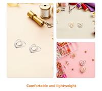FIXOSHEE Lot de 4 Pinces pour Foulard de Cœur Clips Métalliques Décoratifs pour Ceinture et Vêtement Petite Taille Finition Dorée et Argentée Accessoire pour Châles Chemisiers et