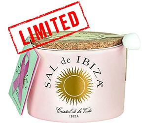 Fleur de Sel Ibiza avec pétales de rose Ruban rose Pot en céramique avec cuillère 150 g