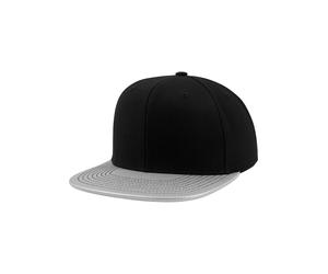 Flexfit Casquette 'Metallic Visor' noir / argent, Taille 55-60