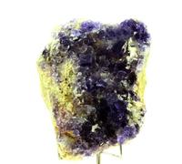Fluorite + Quartz + Baryte. 1453.0 Ct. La Cabaña, Berbes, Espagne.