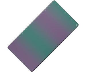 Fnatic Tapis de Souris de Jeu Jet XD Pro pour Esports | Surface imperméable Rapide | Bords Cousus et Base en Caoutchouc antidrapant | XXL Bureau étendu | Stratifié holographique | 950 x 500 x 3 mm