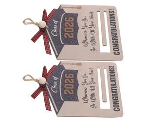 FOMIYES Lot de 2 Pendentifs Suspendus de Remise de Diplôme 2026 en Bois Naturel 16,5 X 15 Cm, Décoration Souvenir pour Fête de Fin D’études, Porte-Monnaie Décoratif pour Diplômés Lycée