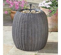 Fontaine D'Eau Extérieure En Rattan Tressé Solaire Avec Galets Et Bol