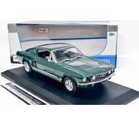 Ford Mustang GTA Fastback (1967) vert métallisé MAISTO 1:18