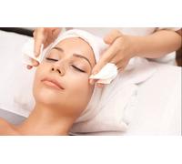 Formule bien-être de 2h avec un massage relaxant ou aux huiles chaudes et un soin or anti-âge