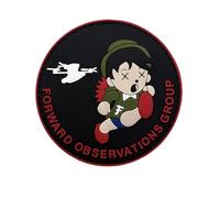 Forward Observations Group Patchs tactiques en PVC phosphorescents avec crochet au dos, brassard UAV en caoutchouc souple de 8 cm (fond noir avec lettrage rouge)