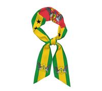 Foulard en satin léger et respirant, orné du drapeau de Sao Tomé-et-Principe, idéal pour les cheveux et les accessoires de mode féminine en toutes saisons. Parfait comme accessoire de sac à main ou p
