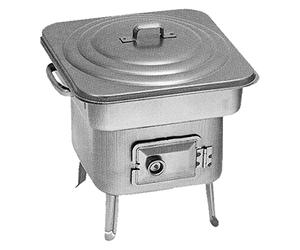 Four bas 'Pic Nic' à charbon. Imprimé en tôle.