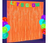 Fournitures de fête phosphorescentes, 2 Pcs Orange Glow Party Fringe Curtains Metallic Tinsel Foil as a Grand Entrance for Neon Party Decorations, 3.3 x 6.6 ft
