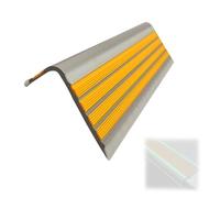 FQMYLTYN Nez de Marche Réfléchissant, Bandes de Protection Antidérapantes et Phosphorescentes, Bande de Protection d'angle en Caoutchouc, Largeur 2,5 x 5 cm(Yellow,L:500cm/16.4ft)