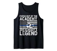 Fraîchement sorti de l'académie, il est déjà Un Policier légendaire Débardeur