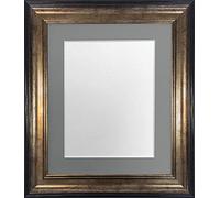 Frames by Post Scandi Cadre Photo Noir et doré avec Montures Noir, Blanc, Ivoire, Bleu, Rose et Gris Clair/Gris foncé. - 36 x 24 Image Size 30 x 20 - Dark Grey Mount
