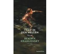 Frau In Den Wellen