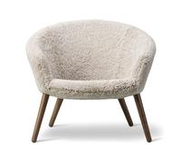 Fredericia Furniture Fauteuil lounge Ditzel peau de mouton Moonlight-noyer