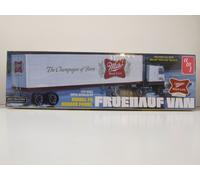 Fruehauf Semi Trailer Miller Beer 1940 Kit Plastique Modèle 1:25 AMT