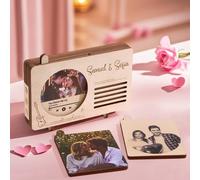 Funmii Boîte à Musique Rétro en Bois Personnalisée avec CD - Lecteur de Musique avec Nom & Photo pour Couple Copine - Cadeau Chanson pour Anniversaire Noël Saint-Valentin