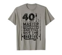 Funny 40 Year Old Fishing Apparel Vintage Gift for Dad Men T-Shirt