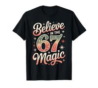 Funny Believe in The 67 Magic - Noël Vintage T-Shirt