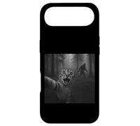 Funny Surprised Cat Selfie Sasquatch Bigfoot Graphic Coque pour iPhone Air