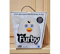 FURBY PELUCHE ANIMAL INTERACTIF BLANC YETI NEUF 2012 A31721010 COLLECTOR FR COOL