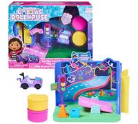 Gabby's Dollhouse Gabby et la Maison Magique - Gabby Dollhouse - Pièce La Salle De Jeu Chabriolette - 1 Figurine + Accessoires - Dessin Animé Jouet Maison De Poupée - Jouet Enfant 3 Ans Et +