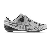 Gaerne Carbon G Tuono Chaussures de Cyclisme sur Route - Semelle en Carbone Ultra Rigide, Design léger de Niveau Professionnel, Tige Respirante et système d'ajustement BOA pour Un Transfert de