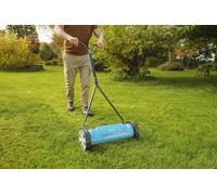 GARDENA Tondeuse hélicoïdale 400 Classic: Tondeuse à Main, Largeur de Travail de 40 cm pour pelouse jusqu'à 200 m², Cylindre de Coupe en Acier de qualité, Coupe sans Friction (4018-88)
