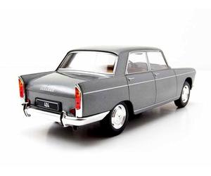 Gasoline Whitebox Voiture Miniature de Collection Peugeot 404 de 1960 Gris Métallisé 1/24