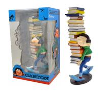 Plastoy Figurine Gaston Lagaffe – Gaston portant une pile de livres – Résine 25 cm
