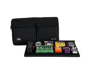 Gator Cases pédalier en bois de taille professionnelle avec source d'alimentation CC intégrée à sorties multiples 9V et 18V et étui en nylon. 30 x 16" (GPTPROPWR)